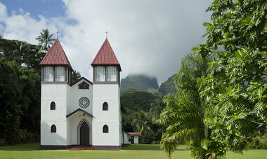 Air Tahiti Nui église Sainte famille Moorea Tahiti Tourisme